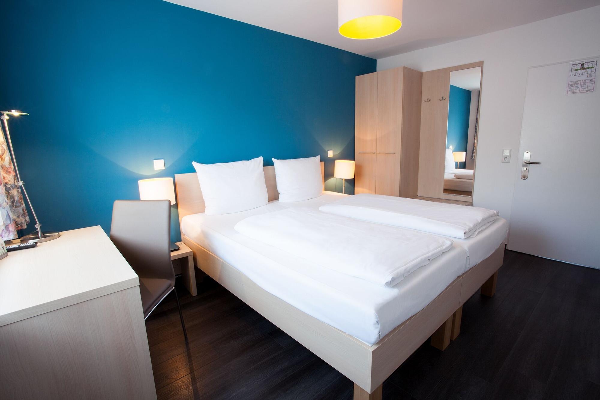 เซนโทร โฮเต็ล อาร์คาเดีย Hotel โคโลญ ภายนอก รูปภาพ